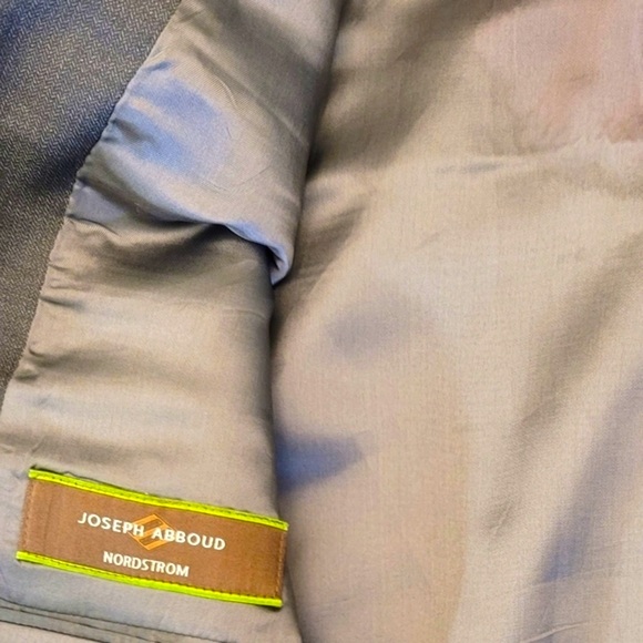 Joseph Abboud Modern Fit Suit - Picture 9 of 9